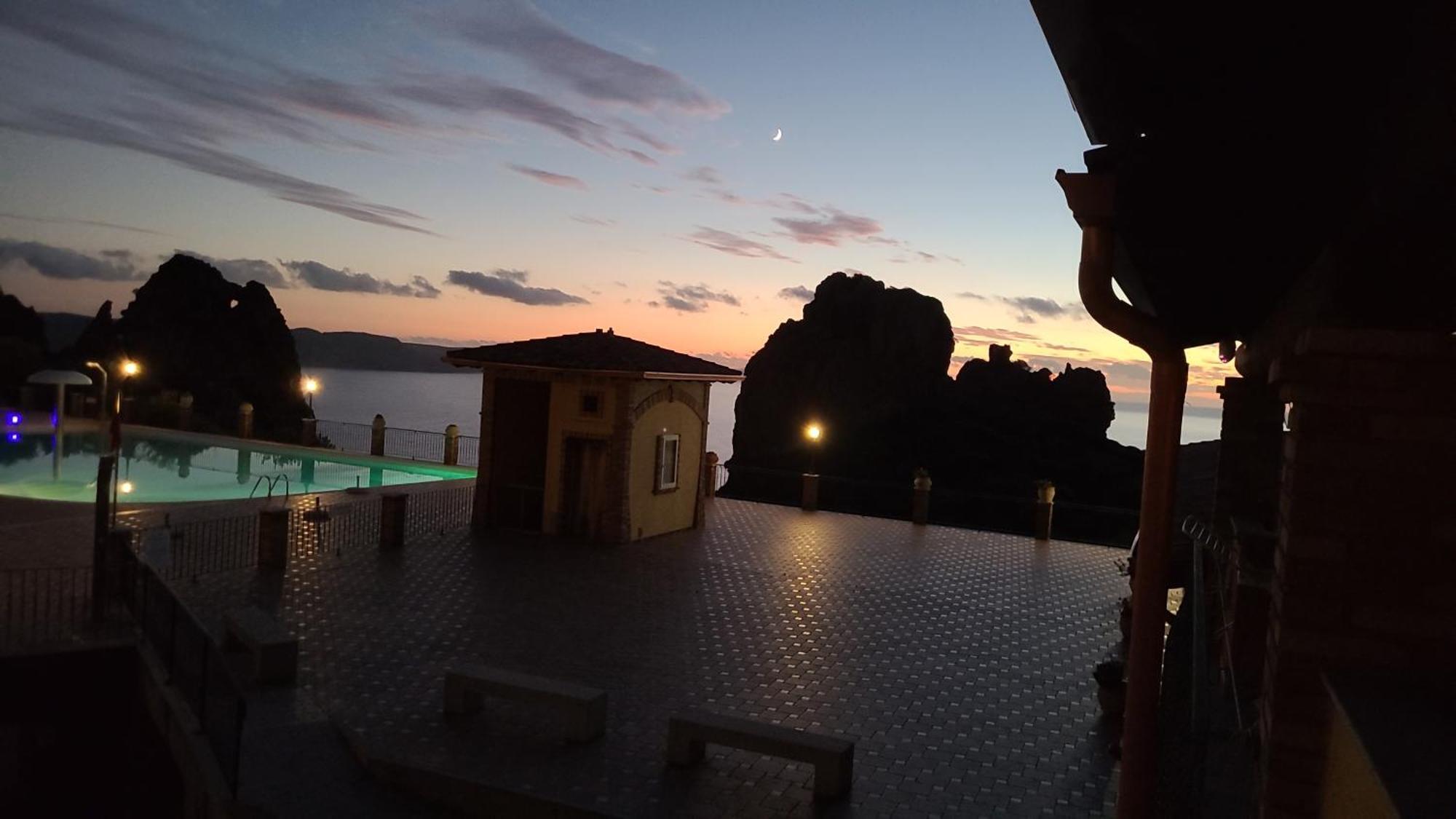 Villa Tramonti Sul Mare Nebida Exterior foto